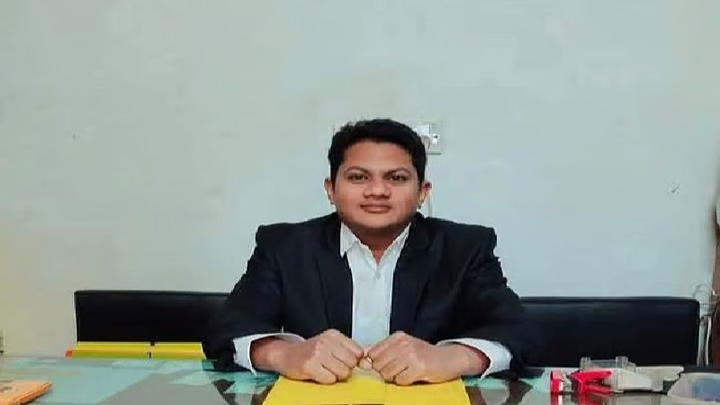 রাজধানীতে আইনজীবীকে পিটিয়ে হত্যা